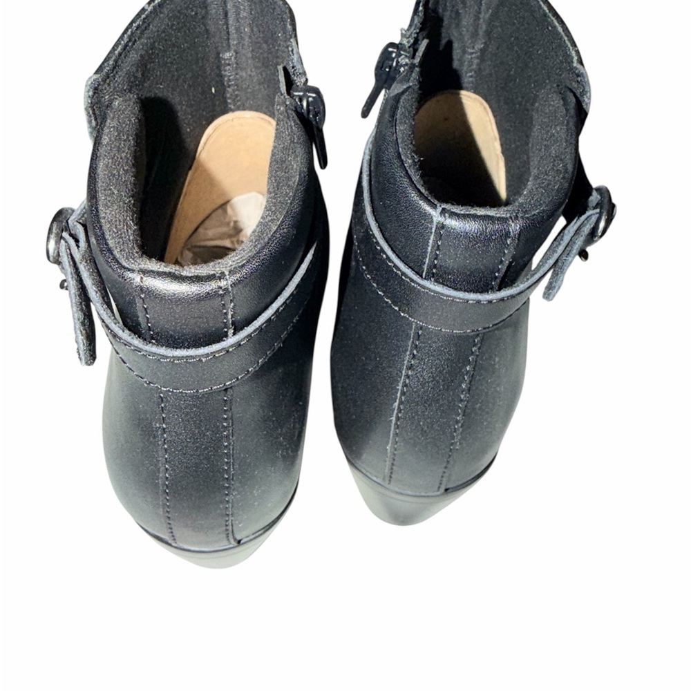 NWT Clarks Women's Emily2 Belle Boots Size 9 - Picture 3 of 7